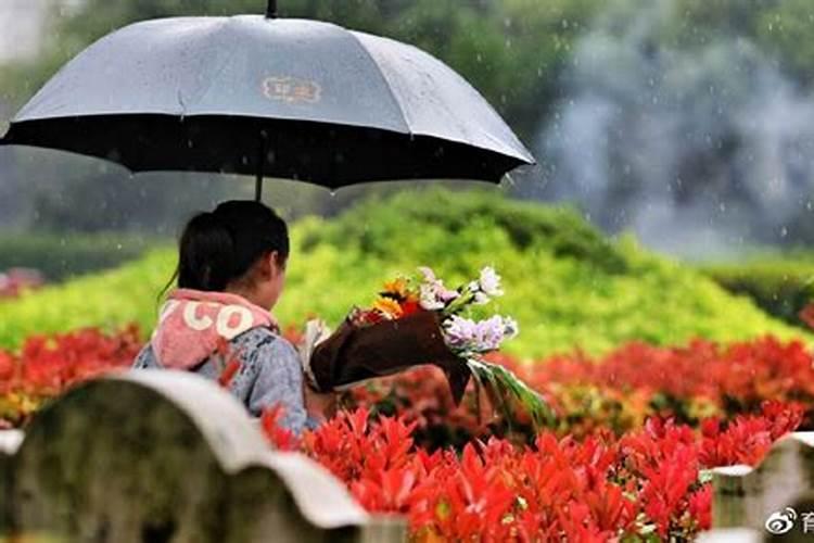 女人梦见大海波涛是什么征兆？