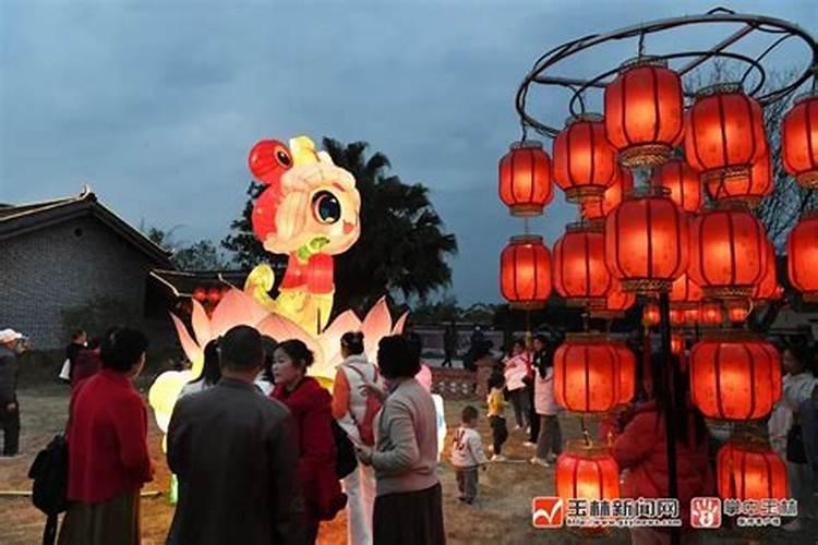 你们元宵节各有哪一些习俗？