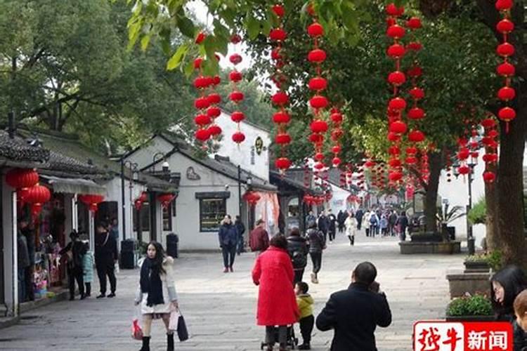春节正月初一干什么