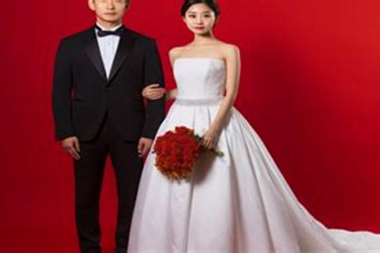 1982年属狗会离婚吗1982年属狗一生的婚姻