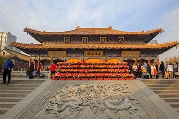 在寺庙里做超度都需要什么？