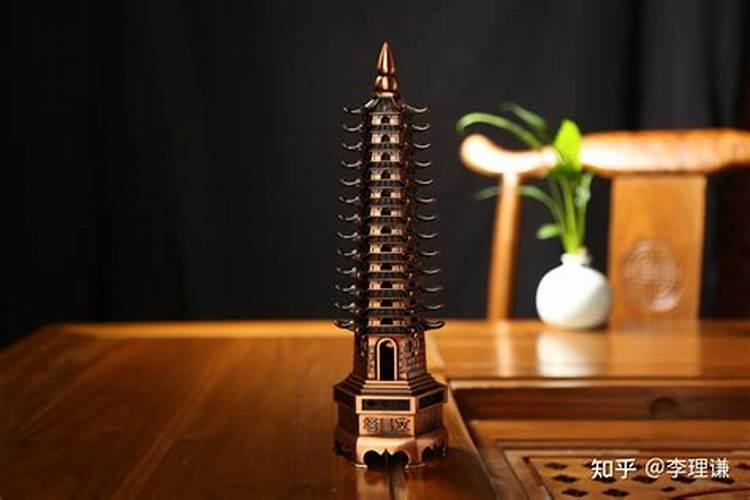 属蛇人犯太岁的化解方法