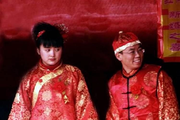 1999年的正月初五是1月5日,是什么星座