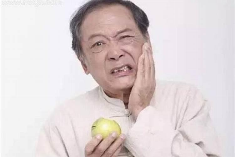 81年属鸡男2025年每月运势及运程详解