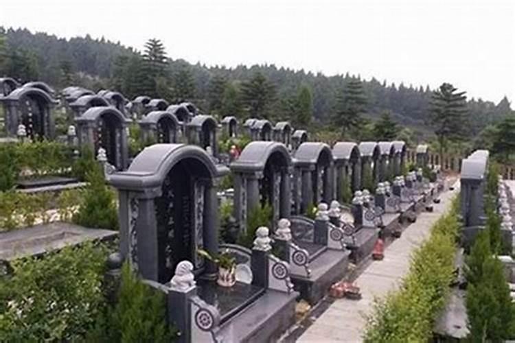 为老人找坟地须要老人的八字吗？