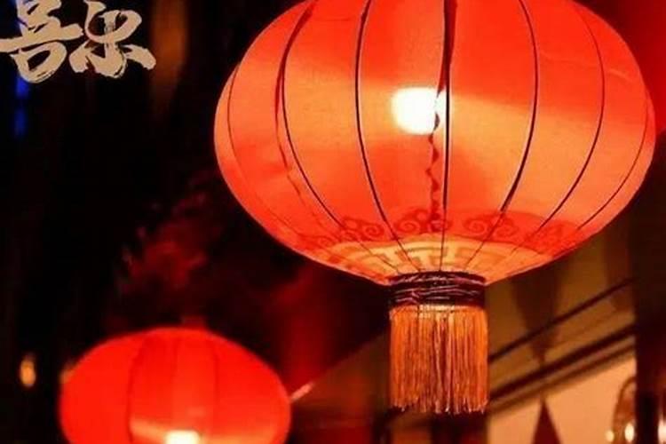 春节为什么要挂红灯笼？