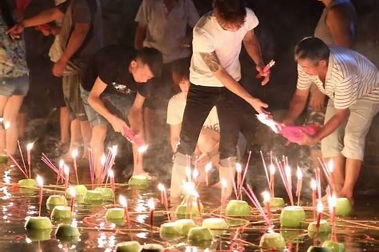 属蛇人2025年全年运势