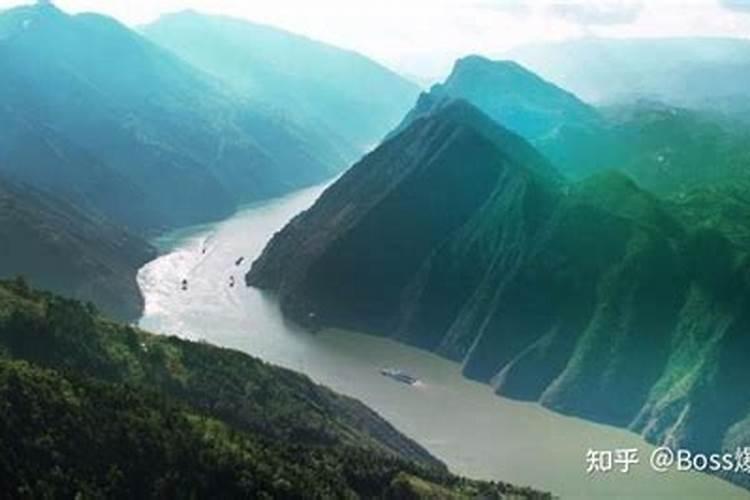 梦见江水什么意思