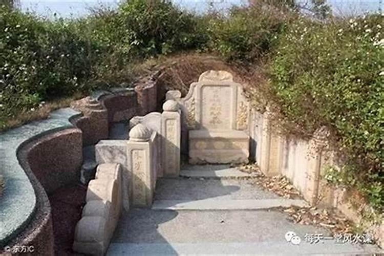 一个好的风水位置必须要看死者的生辰八字或属相是否？