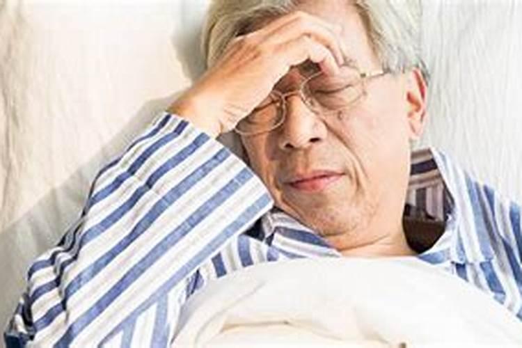93属鸡女人的注定二婚 属鸡人过多桃花源导致婚姻不顺利