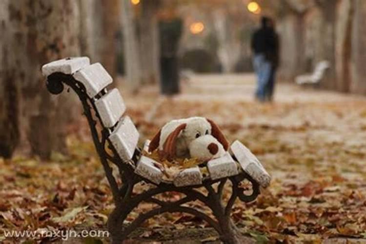 梦见恋人死了自己大哭