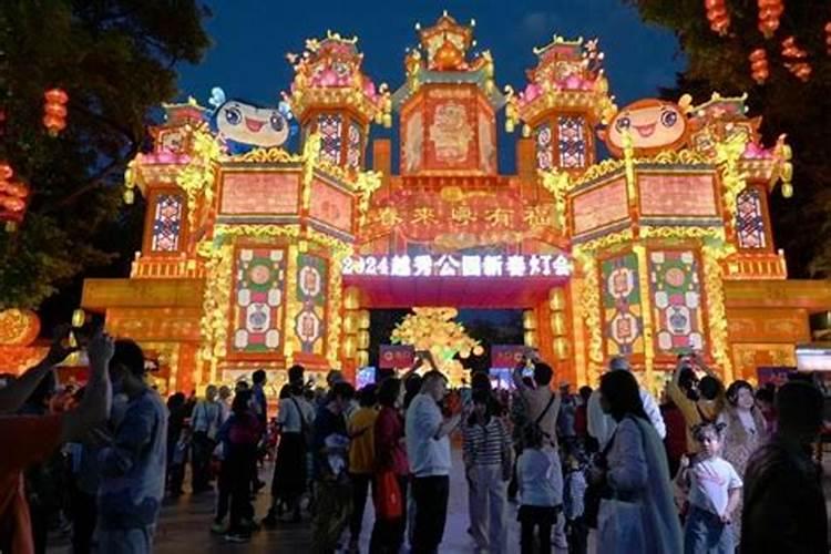 1975年属兔将来5年大运查询,不同阶段运势走向？