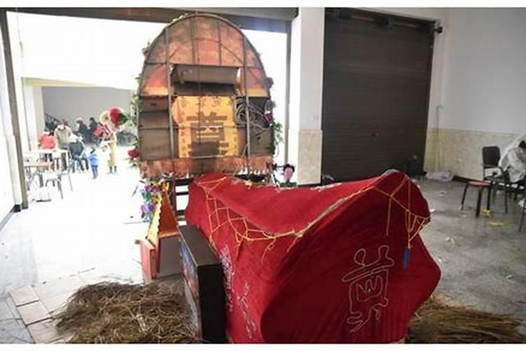 做法寺有好处吗,妈妈去世十周年,想给双亲做法事,使她们不在受病疼...