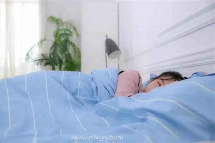 梦见女友和别人上了床的预兆