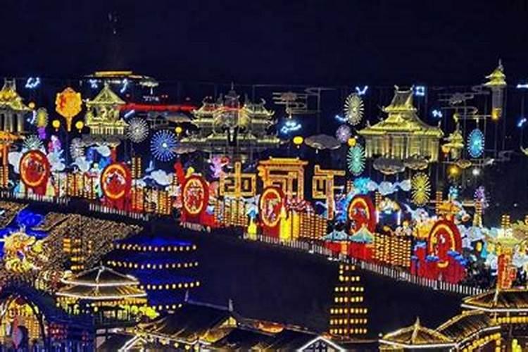 为什么张、王、李、赵四姓人是腊月二十四日祭灶？