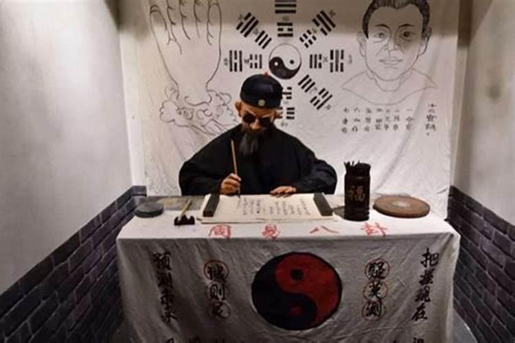 可以晚上算命吗