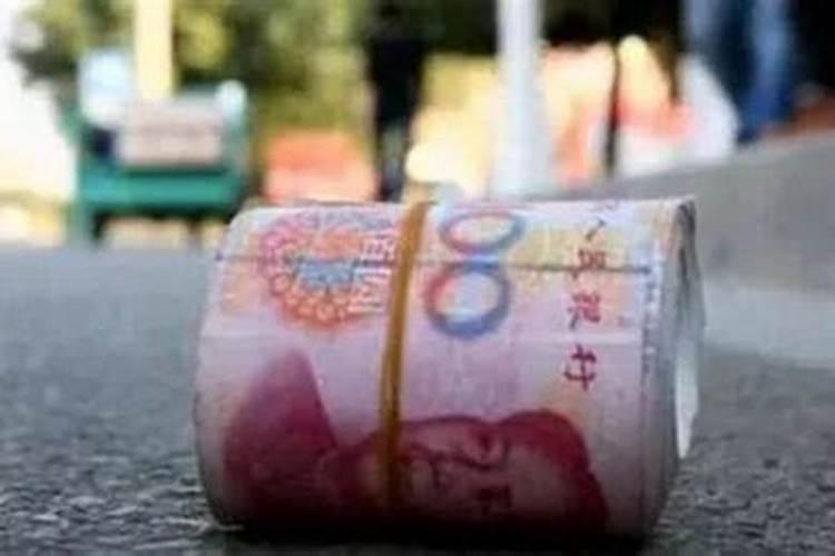 看八字,",这样丙火被泄被克,以至气弱,如果能通火气,且月柱有扶持的...