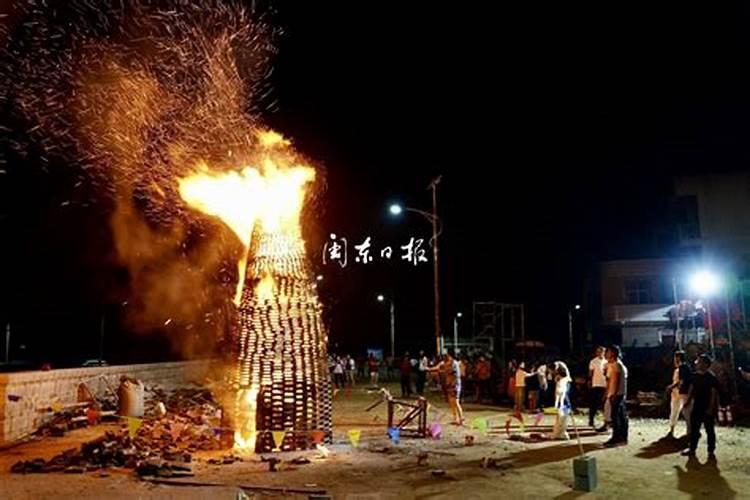 但愿人长久千里共婵娟是哪个节日