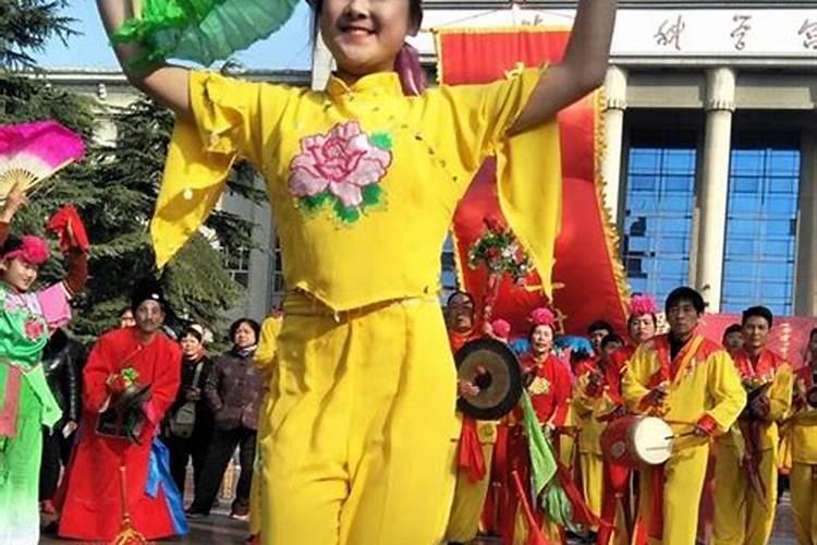农历十二月二十到正月十五时中国的哪些节日,有哪些习俗