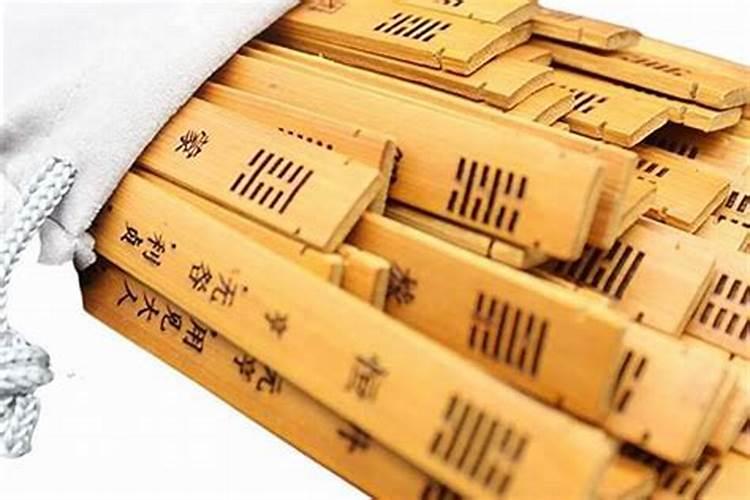 朋友说算命去防小人是什么意思？