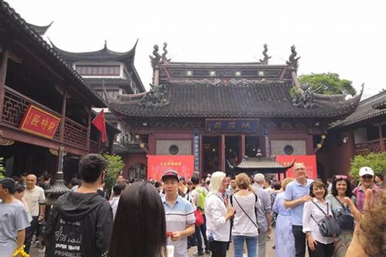 离婚很久梦见前妻是什么意思