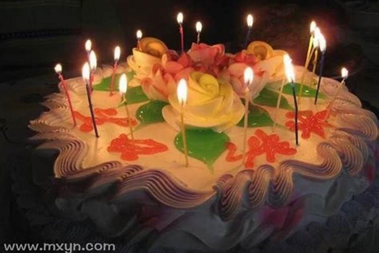梦到过生日是什么预兆？