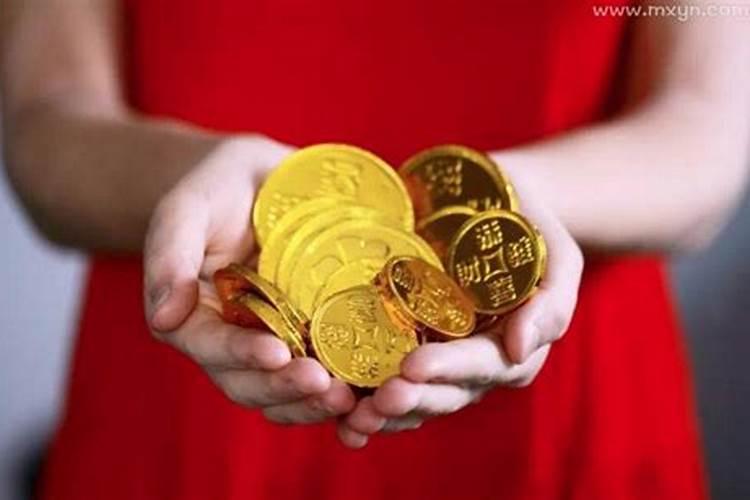 梦见给别人借钱是什么意思