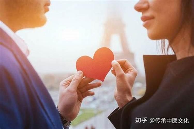 感情中。喜欢和合适。哪个更加重要？