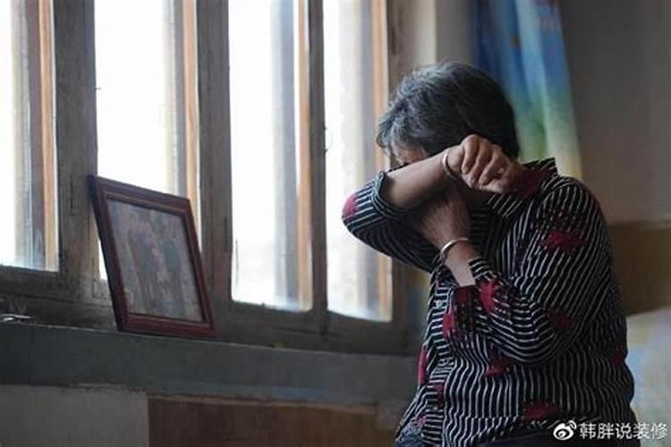梦见帮死去亲人量身做衣的预兆