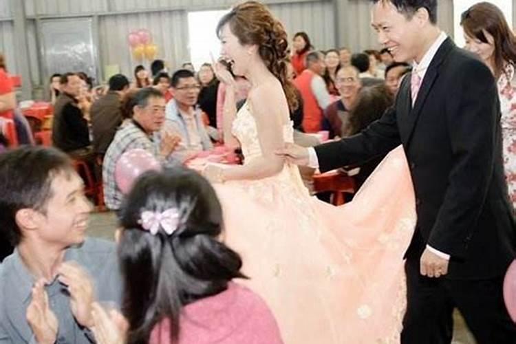 孩子订婚要用男女二人的生辰八字来择日吗,
