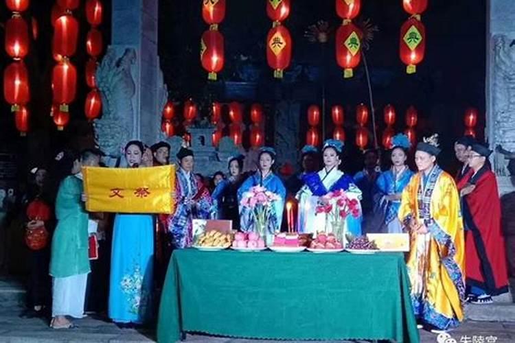 孕妇做梦梦到邻居家门口有1盆花  百度宝宝知道