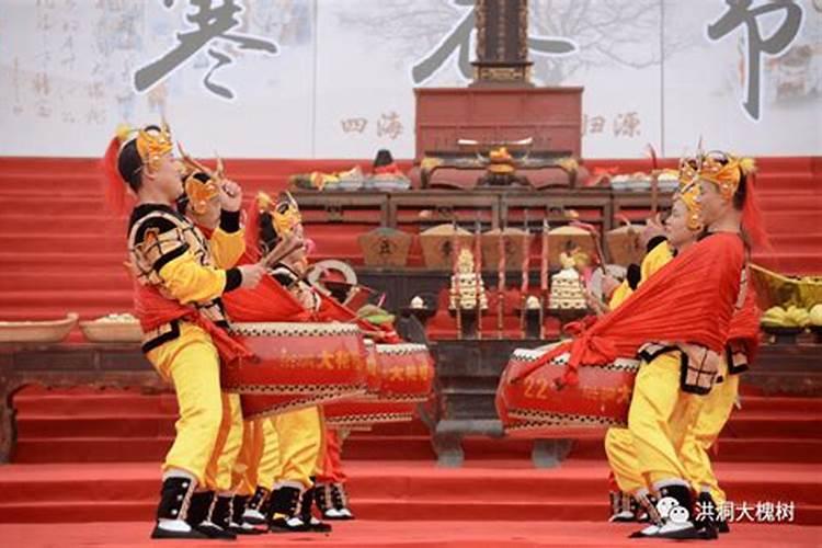 农历十月一日上坟有什么讲究 寒衣节上坟有什么讲究