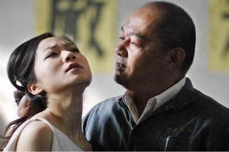 女人生辰八字硬的找老公年龄大几岁合适吗