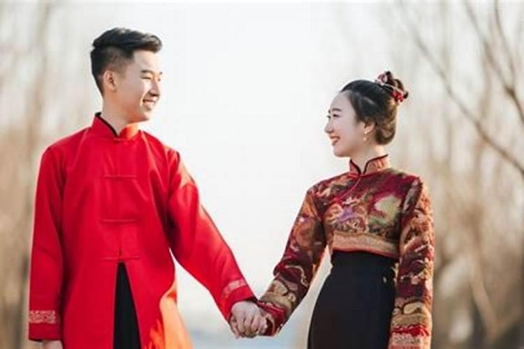 男龙女马婚姻是否相配,属龙人和属马人在一起合适吗？