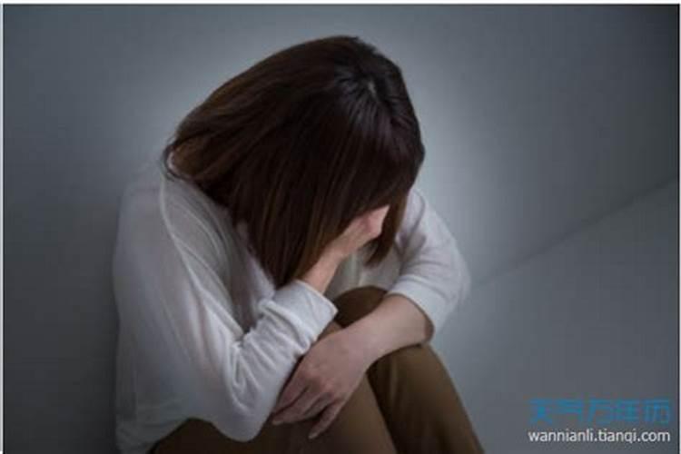 梦到妈妈去世了我很悲伤后来又活过来了梦里感到害怕,这是什么梦？百度...