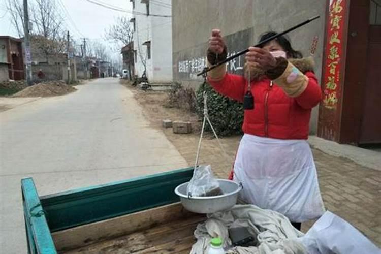 床铺底下能放什么东西辟邪