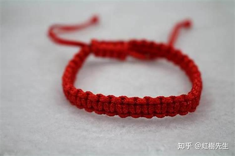 犯太岁红绳绑在左手还是右手？