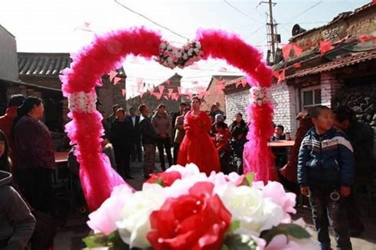 女人梦见办喜事什么意思