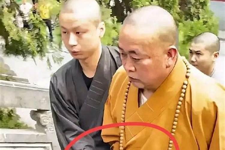 专门哭丧,吹喇叭,做法事的人叫什么？