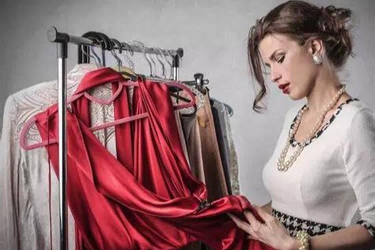 梦见我给侄女买件红色衣服穿上很合适