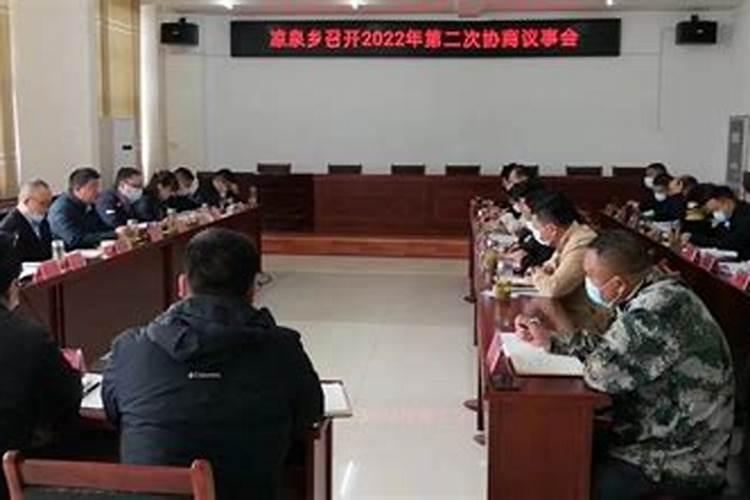 梦见自己被洪水困住的预兆