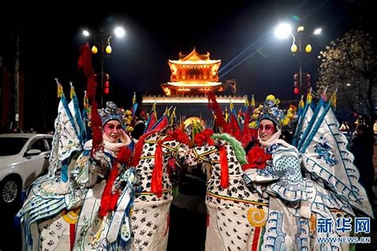 河南过春节的习俗？