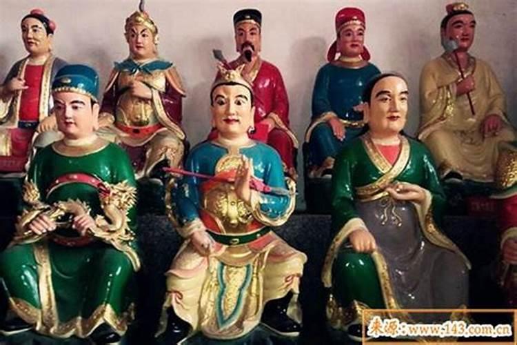 如何判断一个人的生辰八字犯太岁