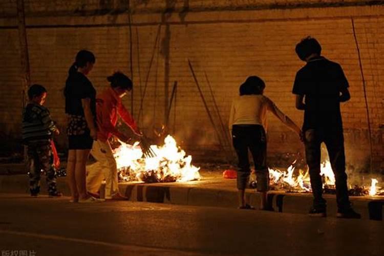 7月15鬼节要怎么去祭奠死去的亲人？