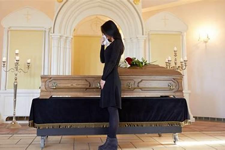 梦到尸体 梦见死人或死尸表示什么
